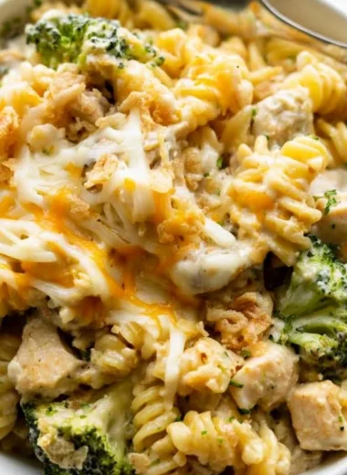 Delicious chicken noodle casserole topped with crispy breadcrumbs and herbs.
