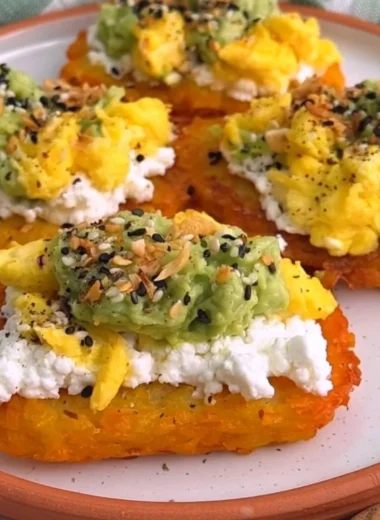 High-Protein Breakfast Loaded Hash Browns recipe video